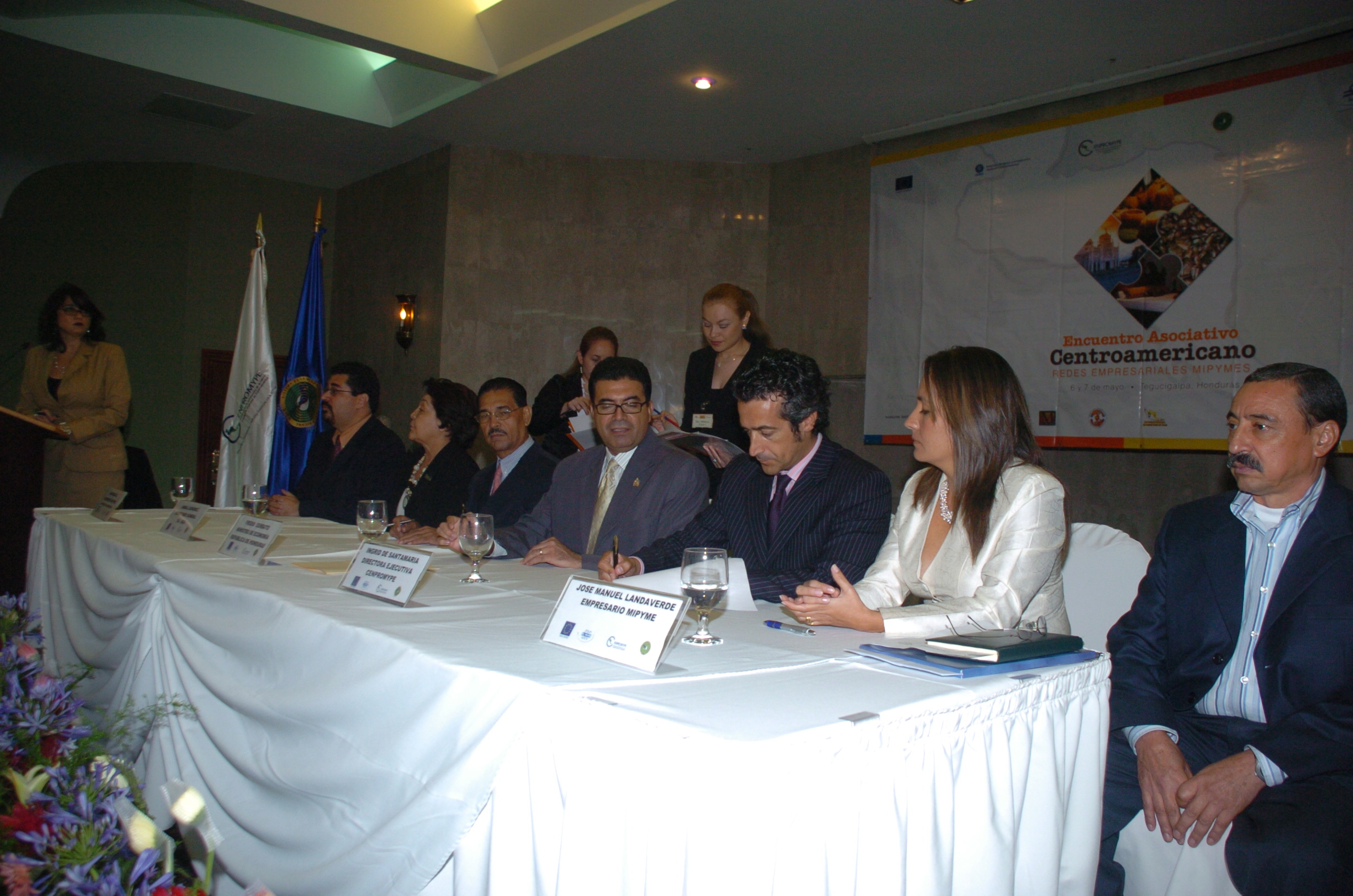 Firma del CATDE en Tegucigalpa